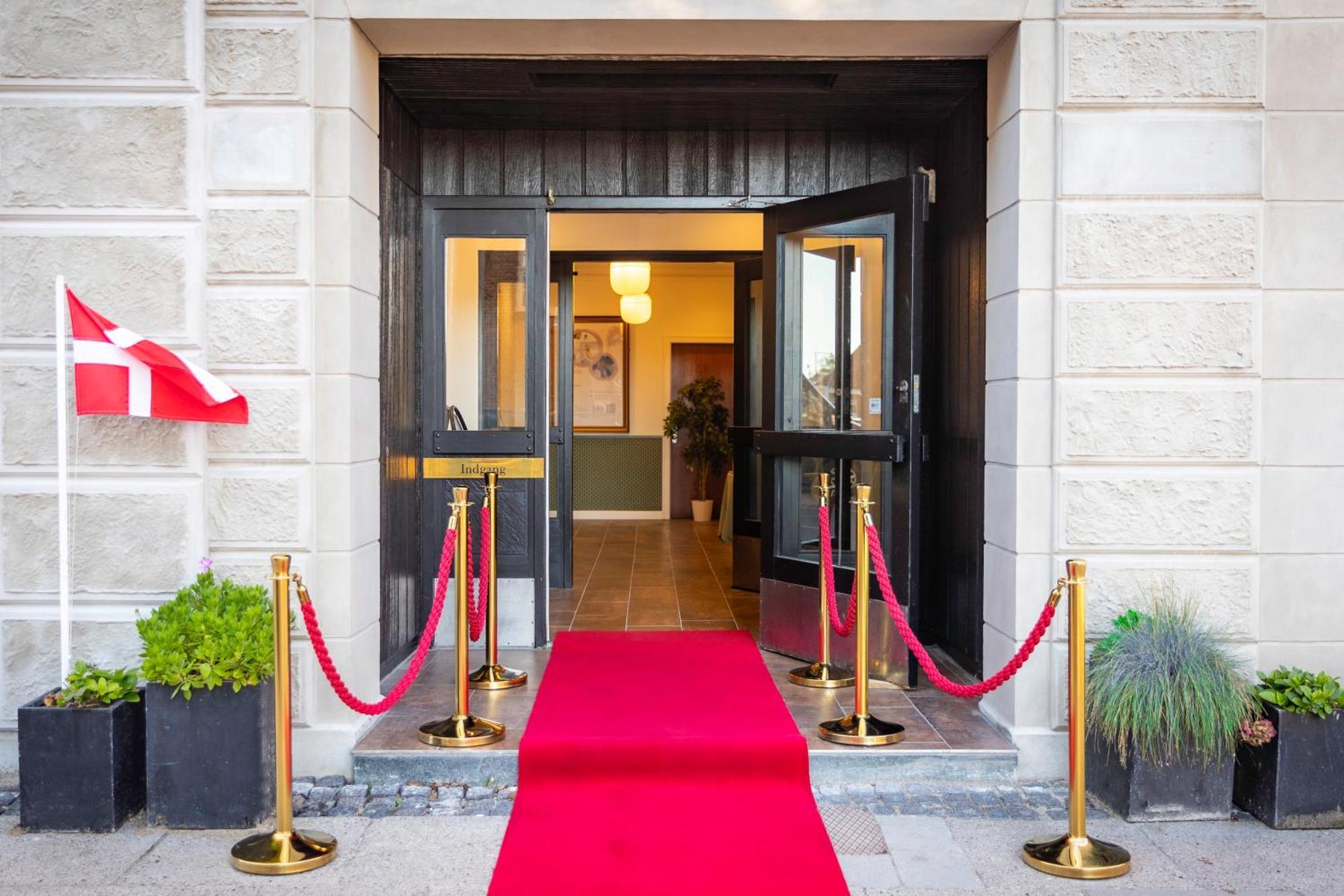 Hotel Harmonien Наксков Экстерьер фото